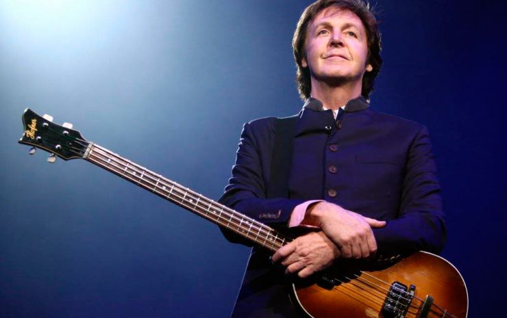 Las guitarras legendarias de Paul McCartney quedan detenidas en Londres y ponen en suspenso una histórica exhibición